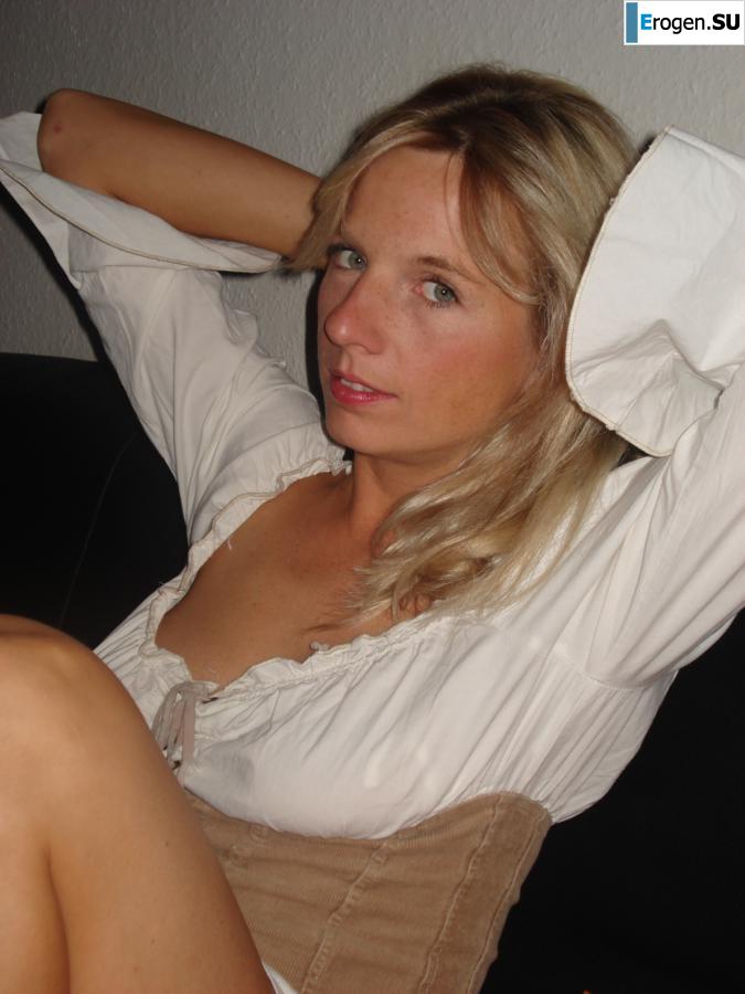 The coveted mature German woman poses for her boy. Part 2. Photo 39