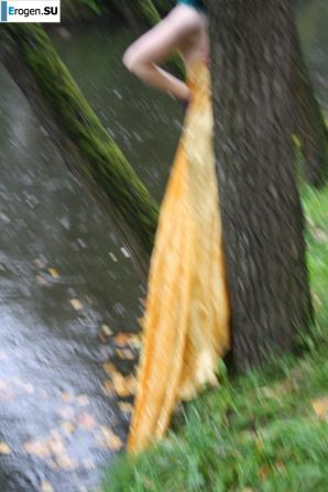 Eve in the park. Thumb 5