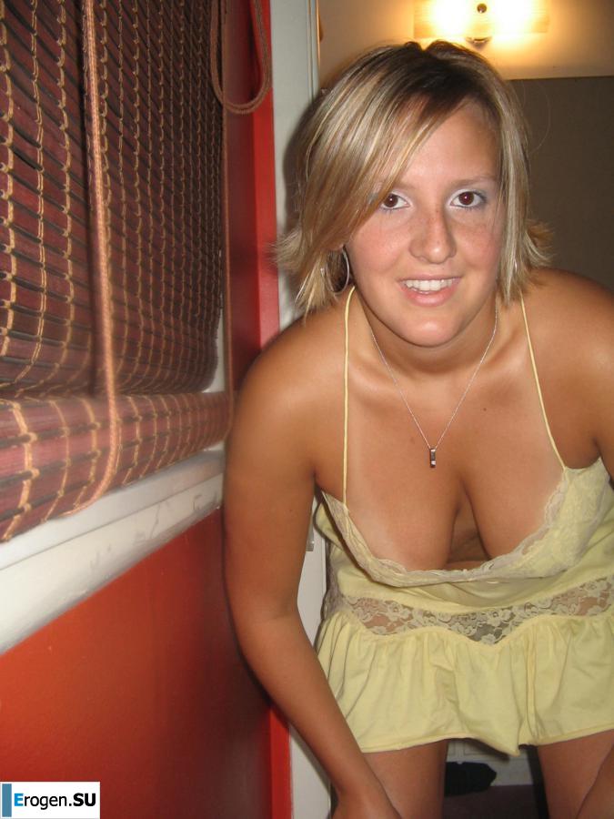 The donut girl and her personal photos. Photo 12