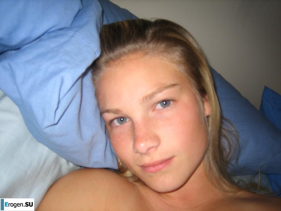 Blonde, muscled and friends. Photo 31
