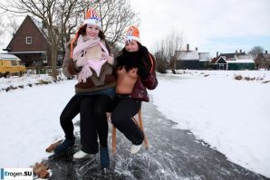 Голландские нудистки зимой. Часть 3. Эскиз 6