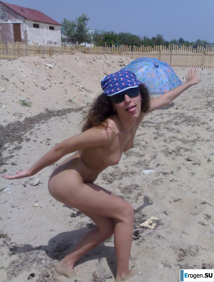 in support of Yanukovych, and on the beach. Part 4. Slide 18