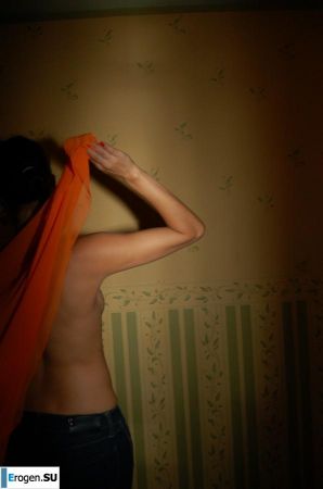 Домашняя фотосессия брюнетки. Эскиз 13