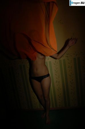 Домашняя фотосессия брюнетки. Эскиз 30