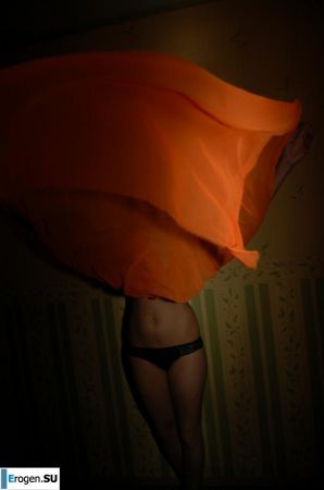 Домашняя фотосессия брюнетки. Эскиз 31
