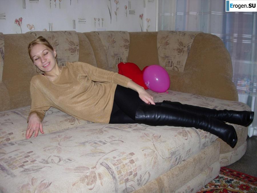 Officer's Wife. Photo 13
