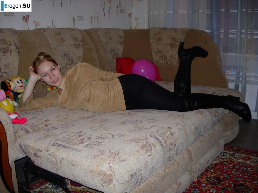 Officer's Wife. Photo 17
