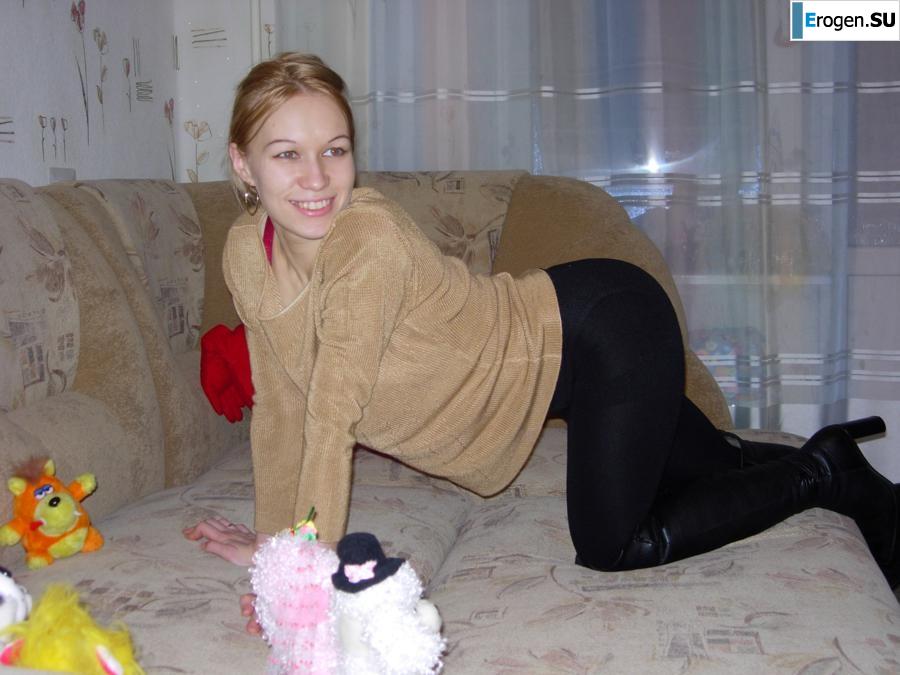 Officer's Wife. Photo 18