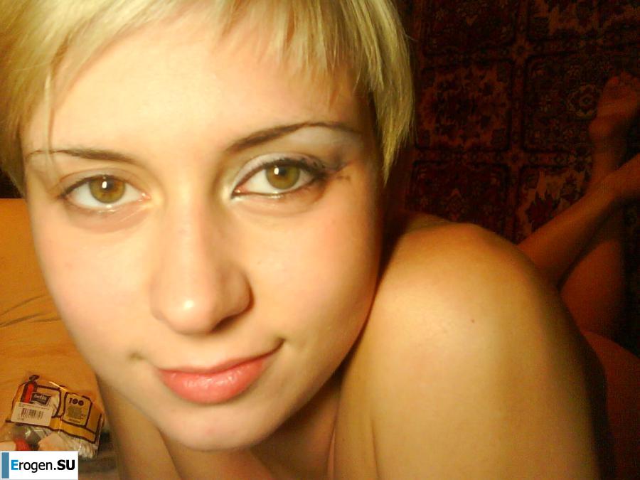Girl and Carpet. Photo 35