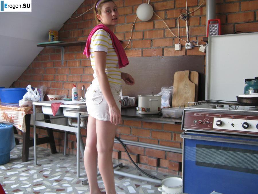 Girl and Carpet. Photo 5