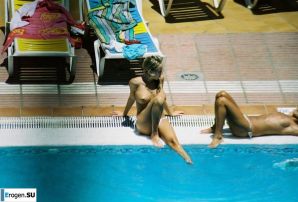 Girls sunbathe topless near the pool. Part 3. Thumb 27