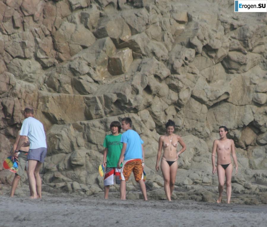 And again hippies. Now on the beach. Part 5. Slide 16