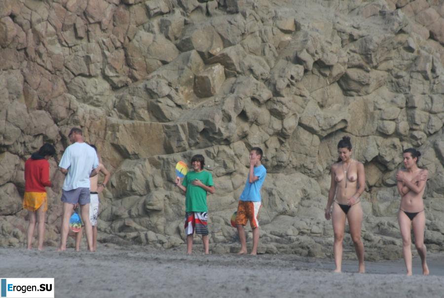 And again hippies. Now on the beach. Part 5. Slide 18