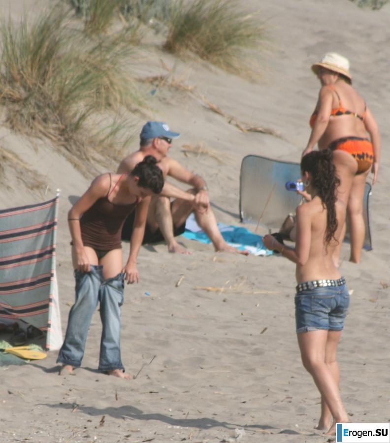 And again hippies. Now on the beach. Part 5. Slide 24
