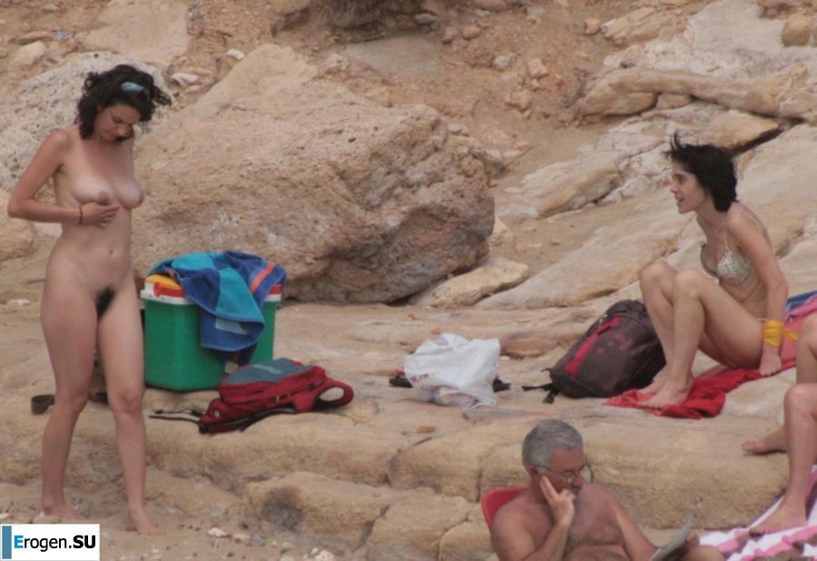 And again hippies. Now on the beach. Part 5. Slide 28
