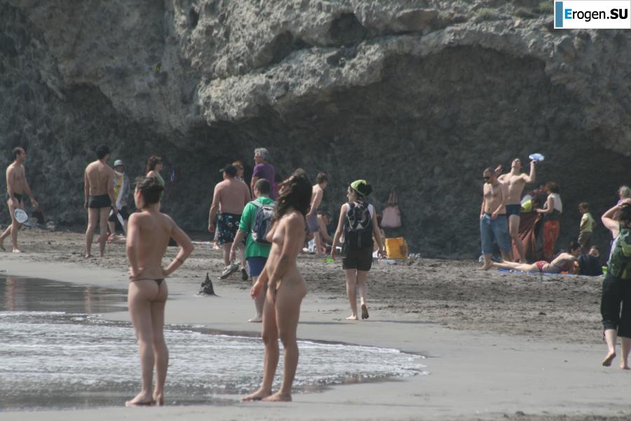 And again hippies. Now on the beach. Part 5. Slide 8