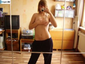 Красивая девочка фоткает себя. Часть 2. Эскиз 27
