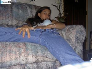 A beautiful Bulgarian posing at home and on the beach. Part 3. Thumb 18