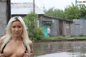 Настя из Самары ходит по городу и показывает себя. Часть 2. Эскиз 26