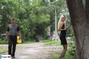 Настя из Самары ходит по городу и показывает себя. Часть 8. Эскиз 7