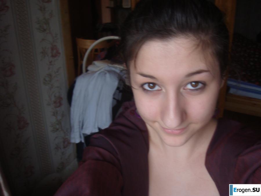 Students take pictures of themselves. Part 3. Photo 27