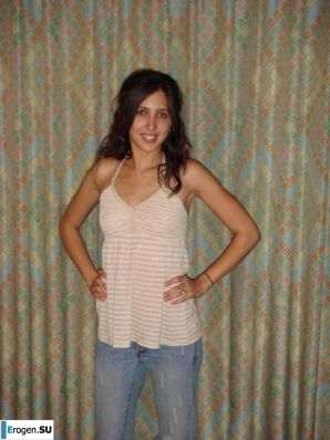 Smiling brunette with everlasting nipples. Part 4. Thumb 8