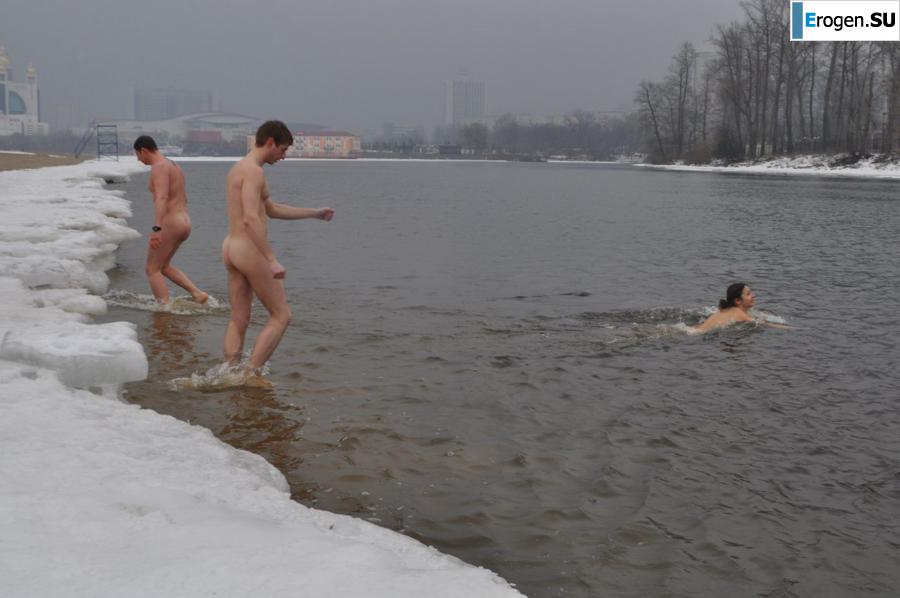 Ukrainian nudists in winter. Photo 11