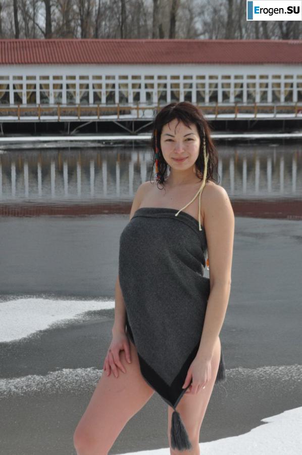 Ukrainian nudists in winter. Photo 16