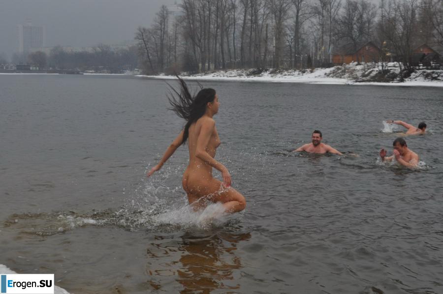 Ukrainian nudists in winter. Photo 9