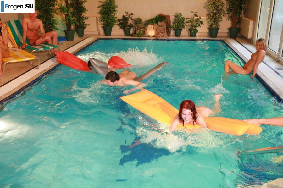 Czech nudists in the pool. Part 3. Photo 31