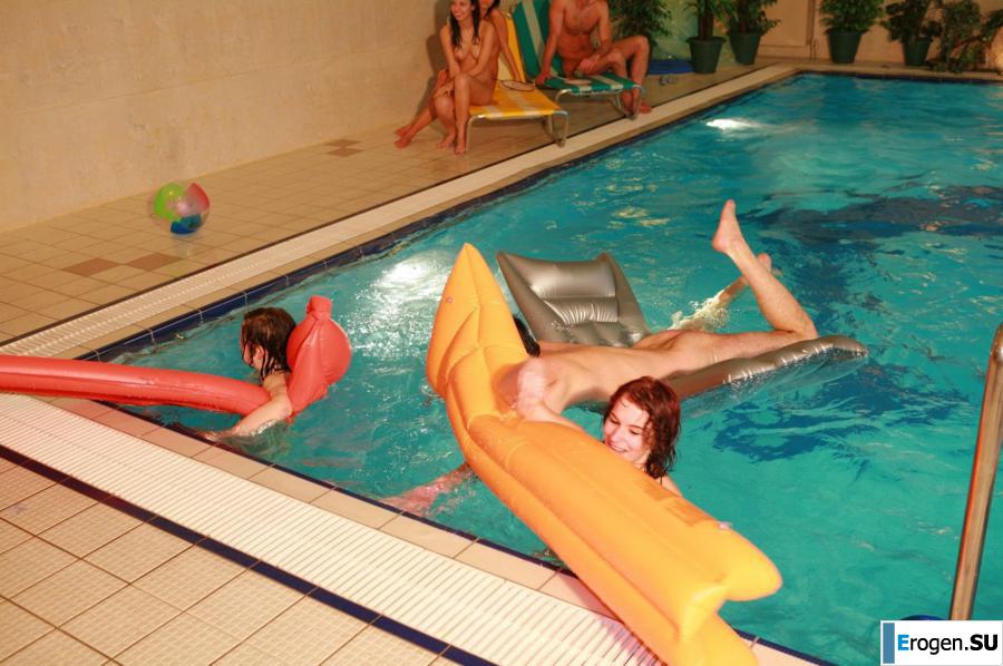 Czech nudists in the pool. Part 3. Photo 37