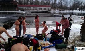 Ukrainian nudists in winter. Part 4. Thumb 15