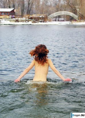 Ukrainian nudists in winter. Part 4. Thumb 20