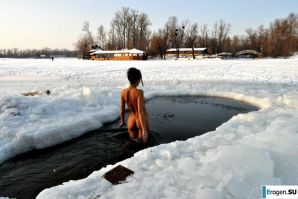 Ukrainian nudists in winter. Part 4. Thumb 8