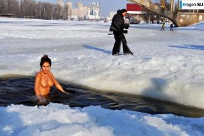 Ukrainian nudists in winter. Part 4. Thumb 9