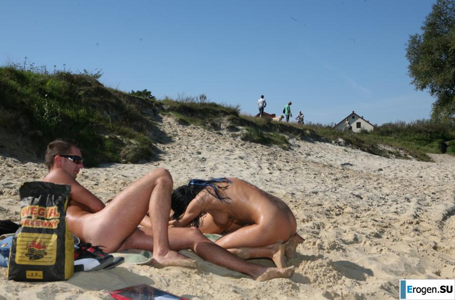 Three nudists on the riverbank. Part 5. Slide 15