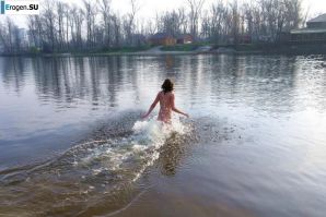 Ukrainian nudists in winter. Part 6. Thumb 22