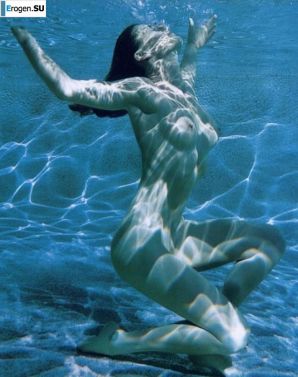 underwater girls. Thumb 15