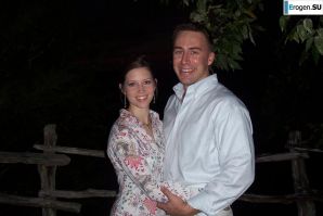couple. Thumb 16