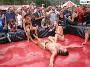 Women's Show Wrestling. Thumb 31