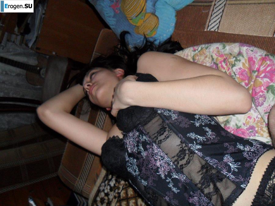Lorenitsa with poorly shaved booty. Part 2. Slide 48