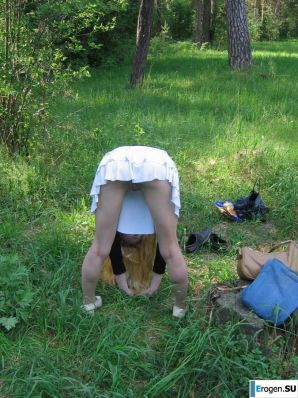 Худая блонда с большой грудью. Эскиз 40