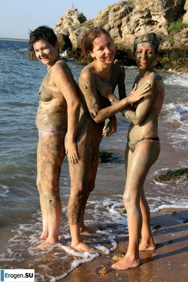 Naked in the Mud. Part 2. Photo 27