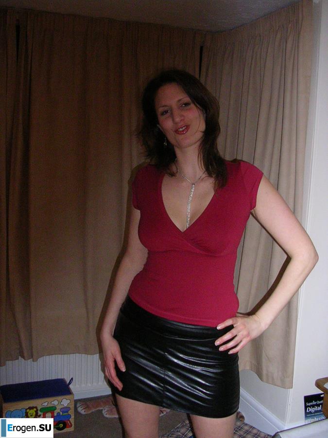 A drunken lady poses and copulates. Part 2. Photo 38