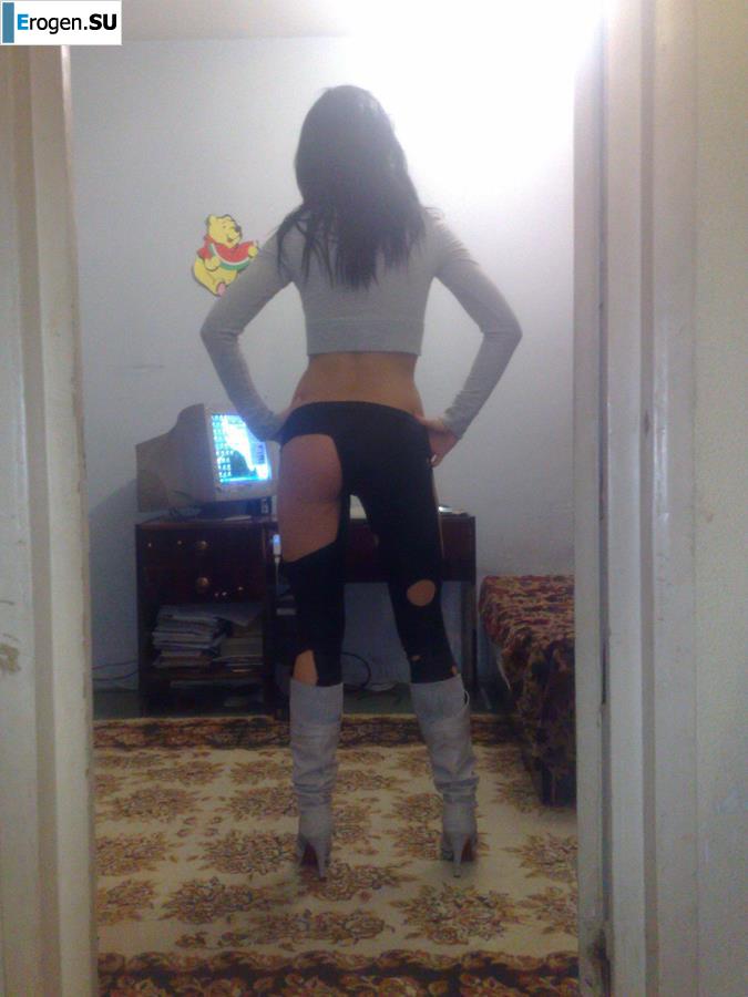 Posing for a friend. Part 2. Photo 11