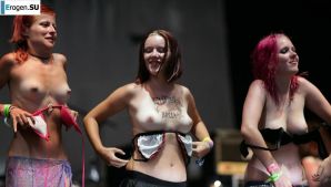 Tits and some pussies at rock concerts. Part 2. Thumb 10