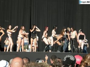 Tits and some pussies at rock concerts. Part 2. Thumb 5