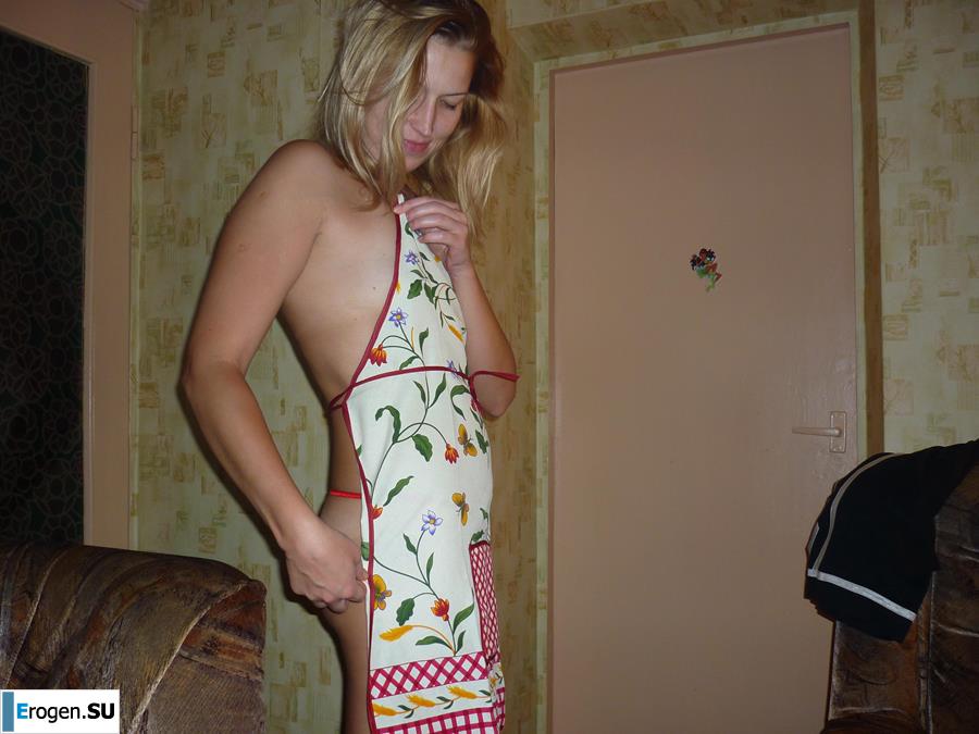 Blonde Exhibitionist Without Tits. Part 2. Photo 17