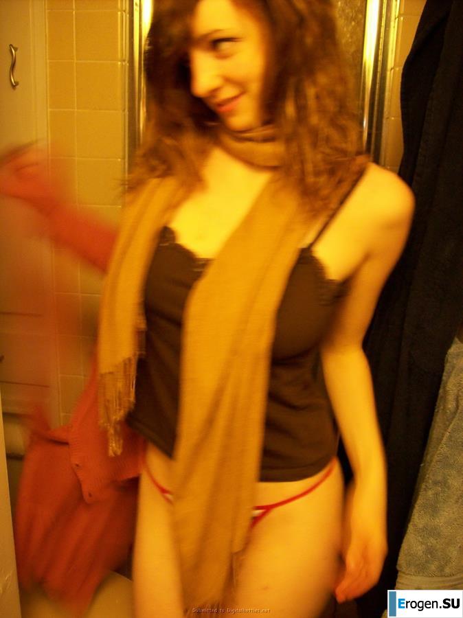 Slim and feminine. Photo 13