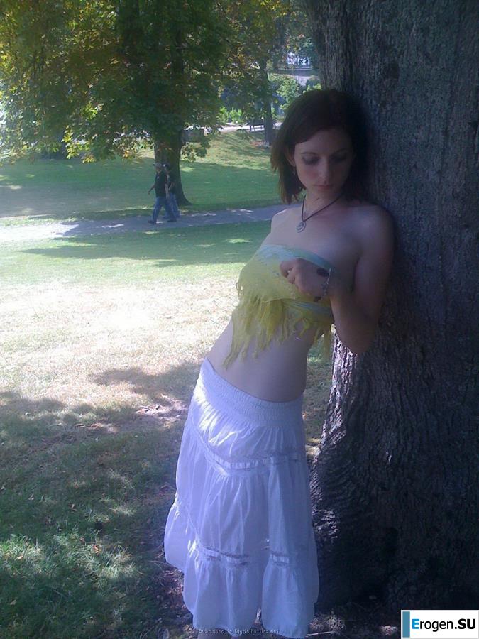 Slim and feminine. Photo 5